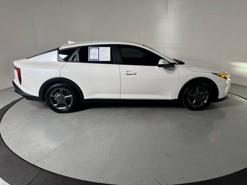 Used 2025 Kia K4 FWD image 6