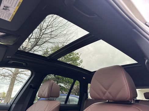 New 2026 BMW X5 M60i AWD/4WD image 9