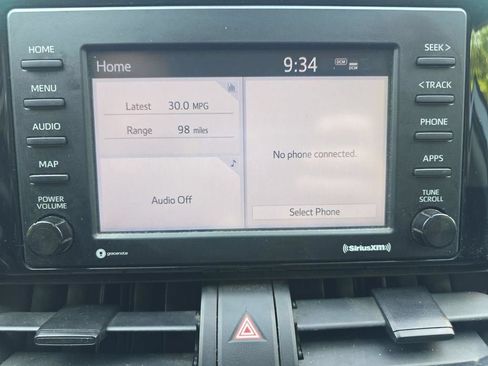 Used 2021 Toyota RAV4 XLE AWD/4WD image 29