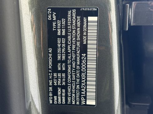 Certified 2024 Porsche Macan 4 Electric image 36