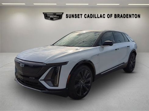 New 2026 Cadillac Lyriq Signature Sport w/ Nappa Leather Package image 8