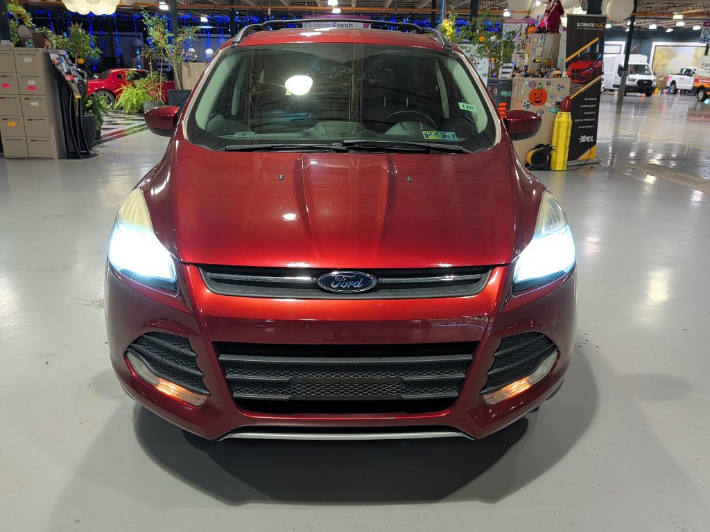 Used 2016 Ford Escape SE w/ SE Leather Comfort Package AWD/4WD image 4
