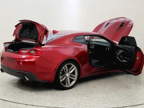 Used 2017 Chevrolet Camaro SS image 12