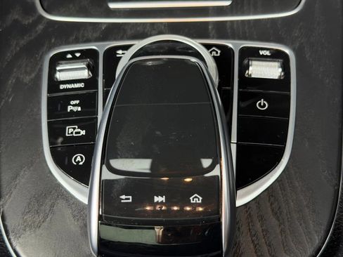 Used 2019 Mercedes-Benz E 300 image 37