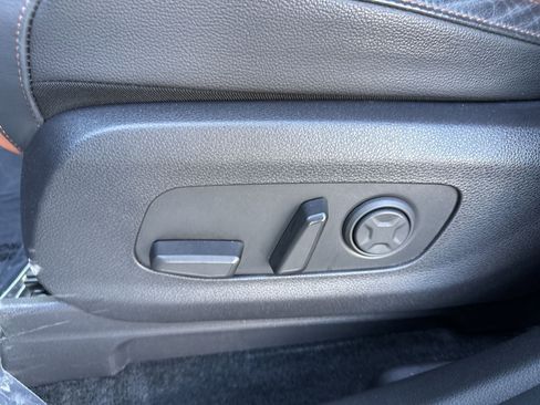 Used 2023 Kia Carnival SX Prestige FWD image 14