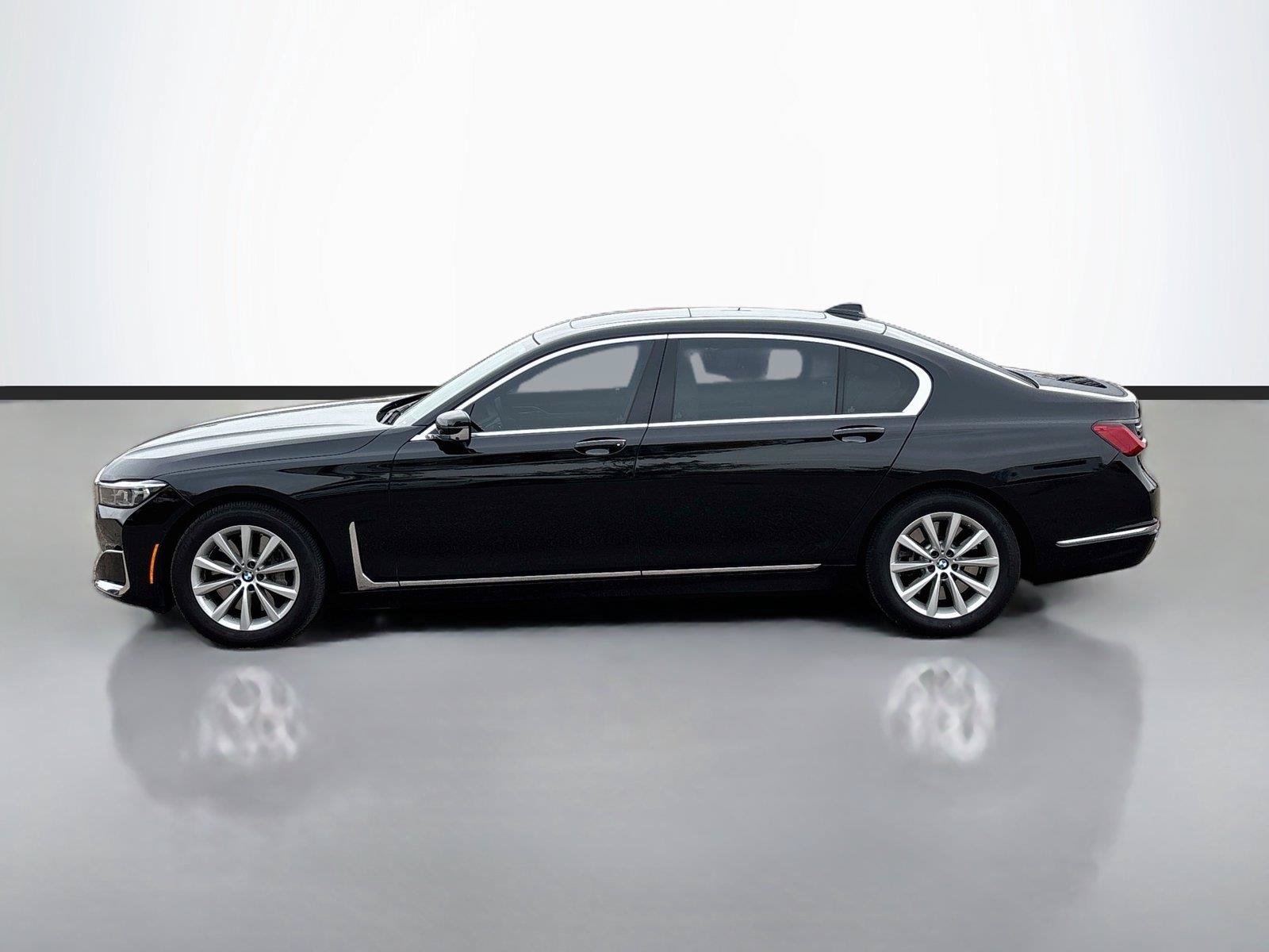 Used 2022 BMW 750i xDrive AWD/4WD image 8