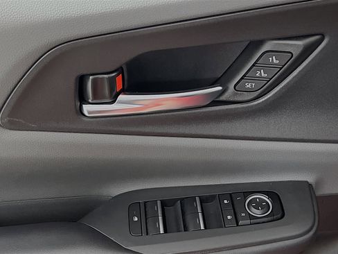 Used 2023 Toyota Prius Limited image 17