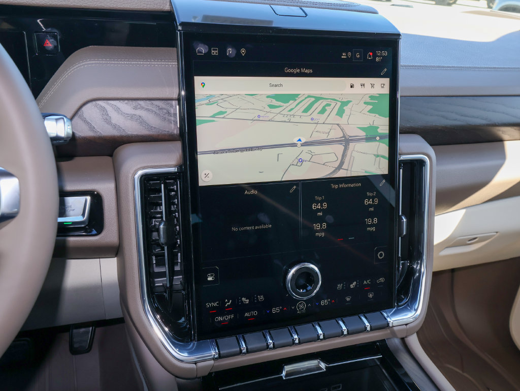 New 2026 GMC Yukon Denali w/ Advanced Technology Package AWD/4WD image 22