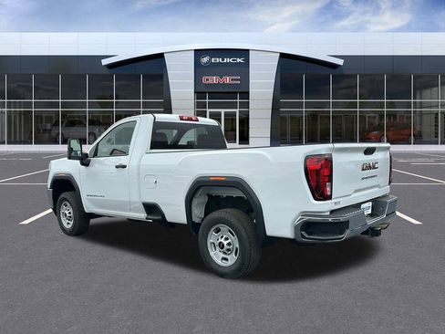 Used 2022 GMC Sierra 2500 Pro w/ Convenience Package image 3