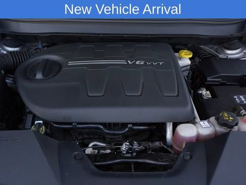 Used 2019 Jeep Cherokee Trailhawk AWD/4WD image 37