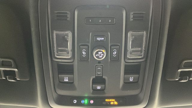 Used 2021 GMC Yukon XL Denali AWD/4WD image 34