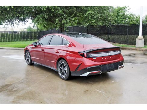 Used 2024 Hyundai Sonata SEL w/ Convenience Package FWD image 4