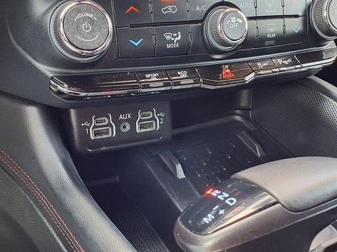 Certified 2025 Dodge Durango R/T AWD/4WD image 16