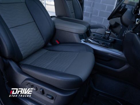 Used 2024 Chevrolet Silverado 1500 ZR2 w/ Technology Package image 24