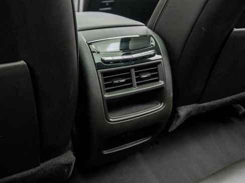 Certified 2025 Cadillac XT5 Premium Luxury AWD/4WD image 23