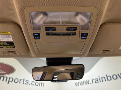 Used 2019 Toyota Highlander XLE image 19