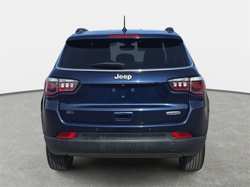 Used 2018 Jeep Compass Latitude w/ Safe & Security Group image 6