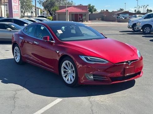 Used 2017 Tesla Model S P100D image 2