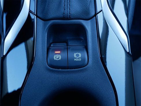 Used 2022 Toyota Corolla XLE image 23