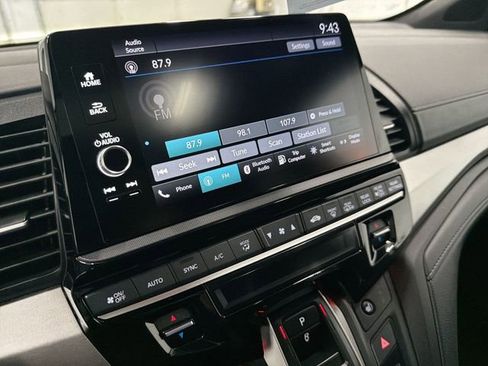 Used 2025 Honda Odyssey Sport-L image 27