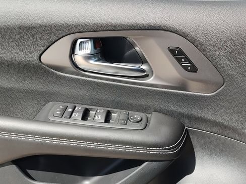 New 2026 Chrysler Pacifica Select image 26