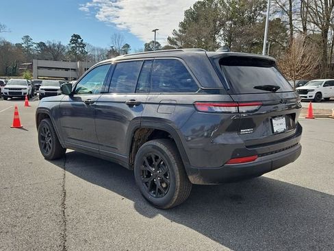 New 2026 Jeep Grand Cherokee Altitude RWD image 6