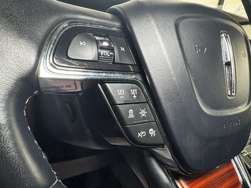 Used 2022 Lincoln Navigator L Reserve AWD/4WD image 29
