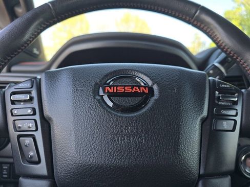 Used 2020 Nissan Titan PRO-4X w/ Pro-4x Convenience Package AWD/4WD image 37