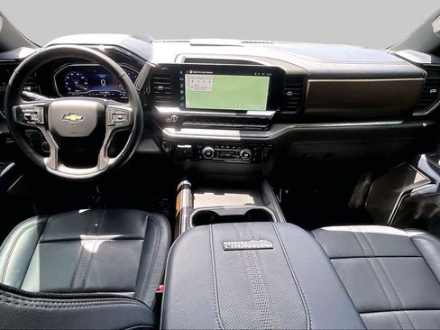 Certified 2025 Chevrolet Silverado 2500 High Country w/ Technology Package AWD/4WD image 15