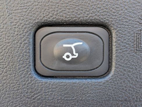 Certified 2024 Ford Edge SEL w/ Convenience Package image 16