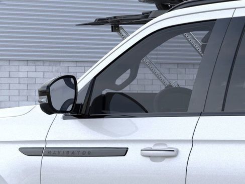 New 2026 Lincoln Navigator Reserve image 20