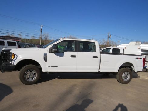 Used 2017 Ford F250 XL w/ Power Equipment Group AWD/4WD image 31