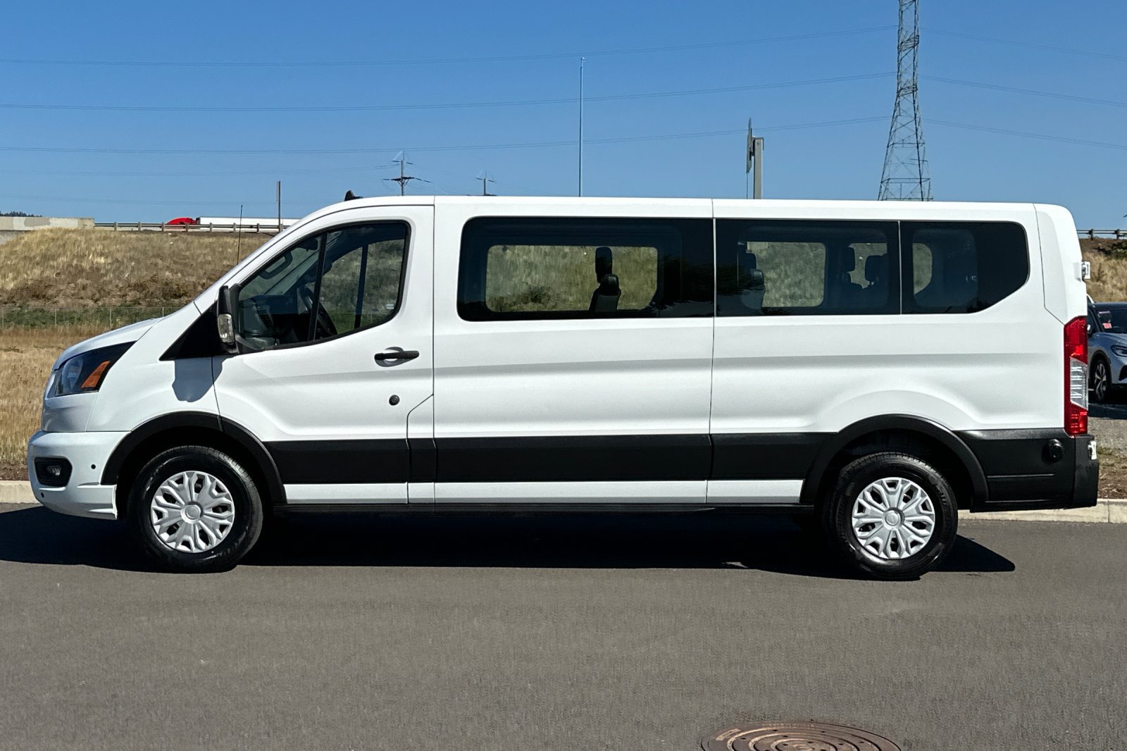 Used 2024 Ford Transit 350 XLT RWD image 6