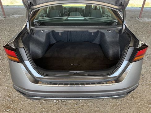 Used 2023 Nissan Altima 2.5 SV w/ SV Premium Package image 32