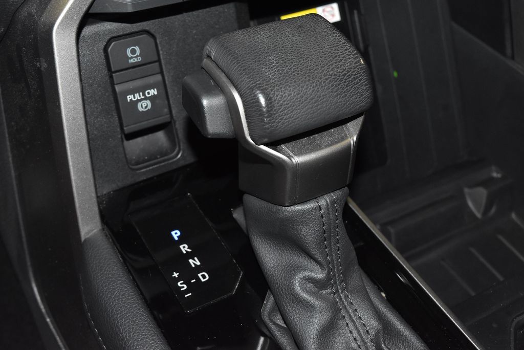 Used 2023 Toyota Tundra Limited w/ Power Package AWD/4WD image 16