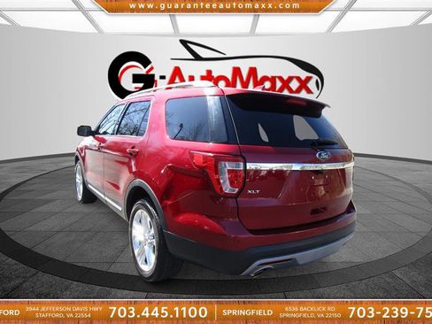 Used 2017 Ford Explorer XLT w/ Equipment Group 202A image 7