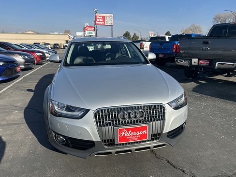 Used 2013 Audi A4 Premium Plus w/ Premium Plus Pkg image 3