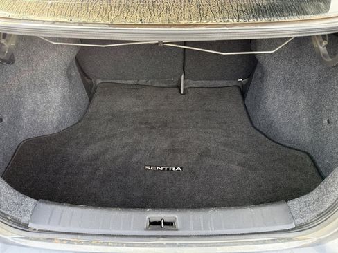 Used 2019 Nissan Sentra S image 17