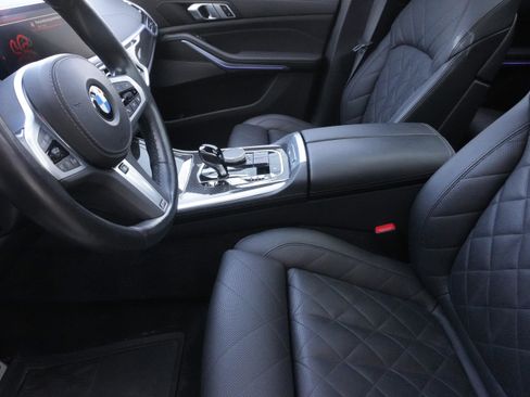 Used 2023 BMW X5 M50i w/ Climate Comfort Package AWD/4WD image 9