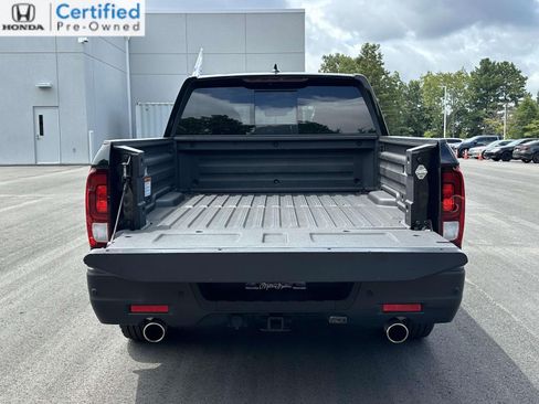 Certified 2024 Honda Ridgeline Black Edition image 8