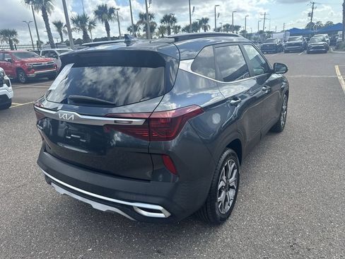 Used 2023 Kia Seltos EX AWD/4WD image 16