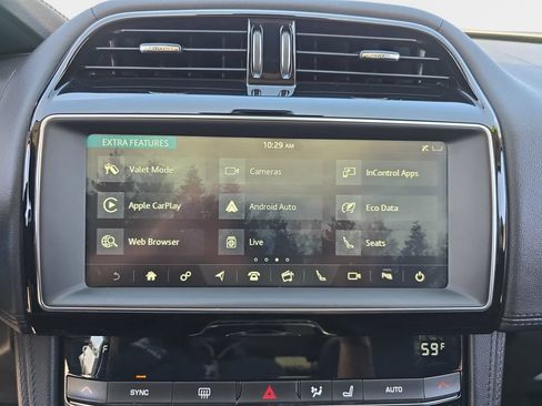 Used 2019 Jaguar F-PACE Prestige AWD/4WD image 24