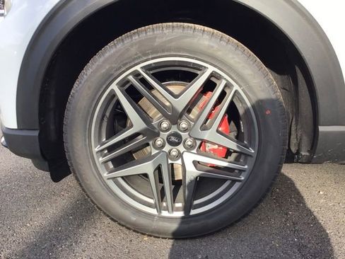 New 2026 Ford Explorer ST-Line w/ ST-Line Street Pack image 25