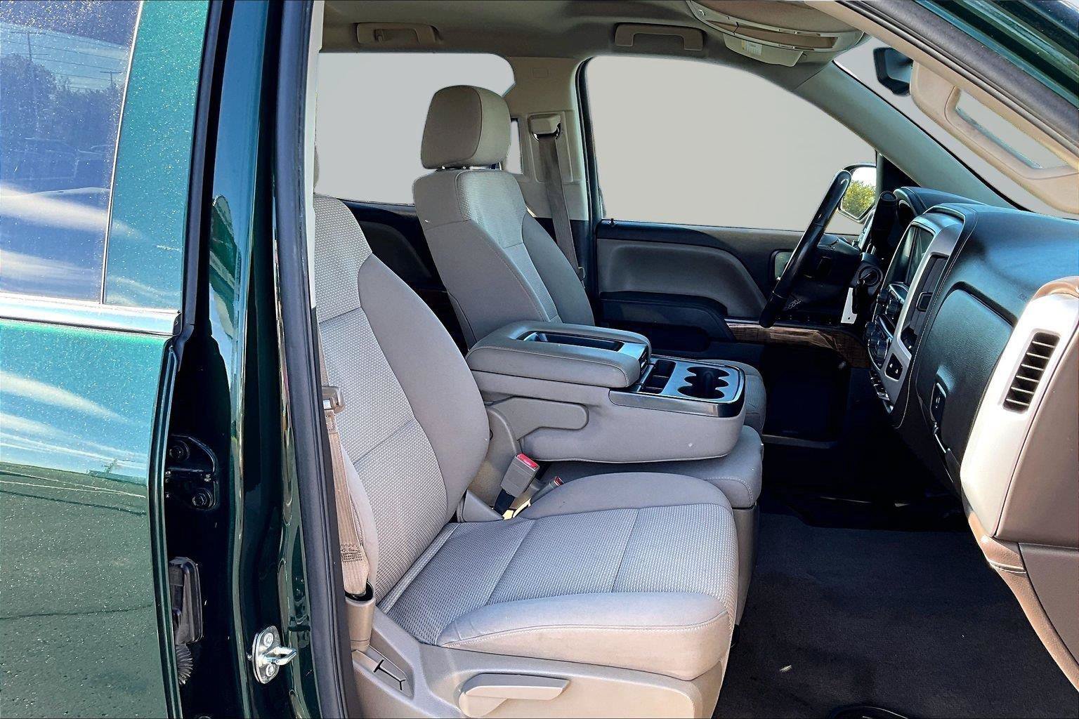 Used 2015 GMC Sierra 1500 SLE w/ SLE Value Package AWD/4WD image 8