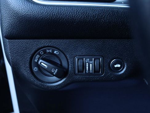 Used 2019 Dodge Challenger R/T w/ Driver Convenience Group image 24