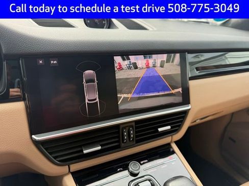 Used 2021 Porsche Cayenne image 22
