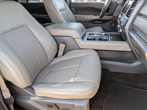 Used 2021 Ford Expedition XLT RWD image 27