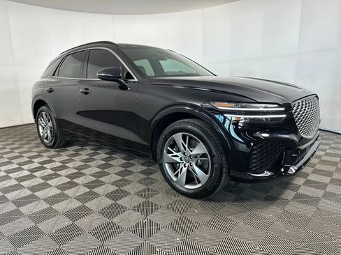 Used 2024 Genesis GV70 3.5T Sport image 2