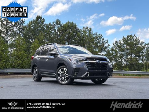 Used 2025 Subaru Ascent Touring AWD/4WD image 1