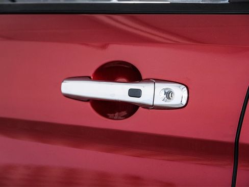 Used 2019 Ford Explorer Limited w/ Class III Trailer Tow Package image 41